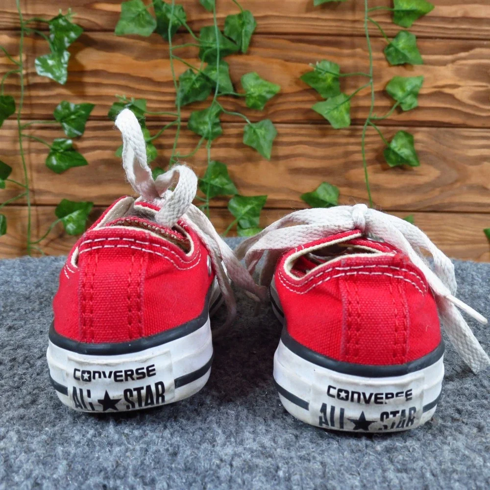 Converse‎ Chuck Taylor All Star Unisex Toddler Low Top Shoe Size 11 Casual Red